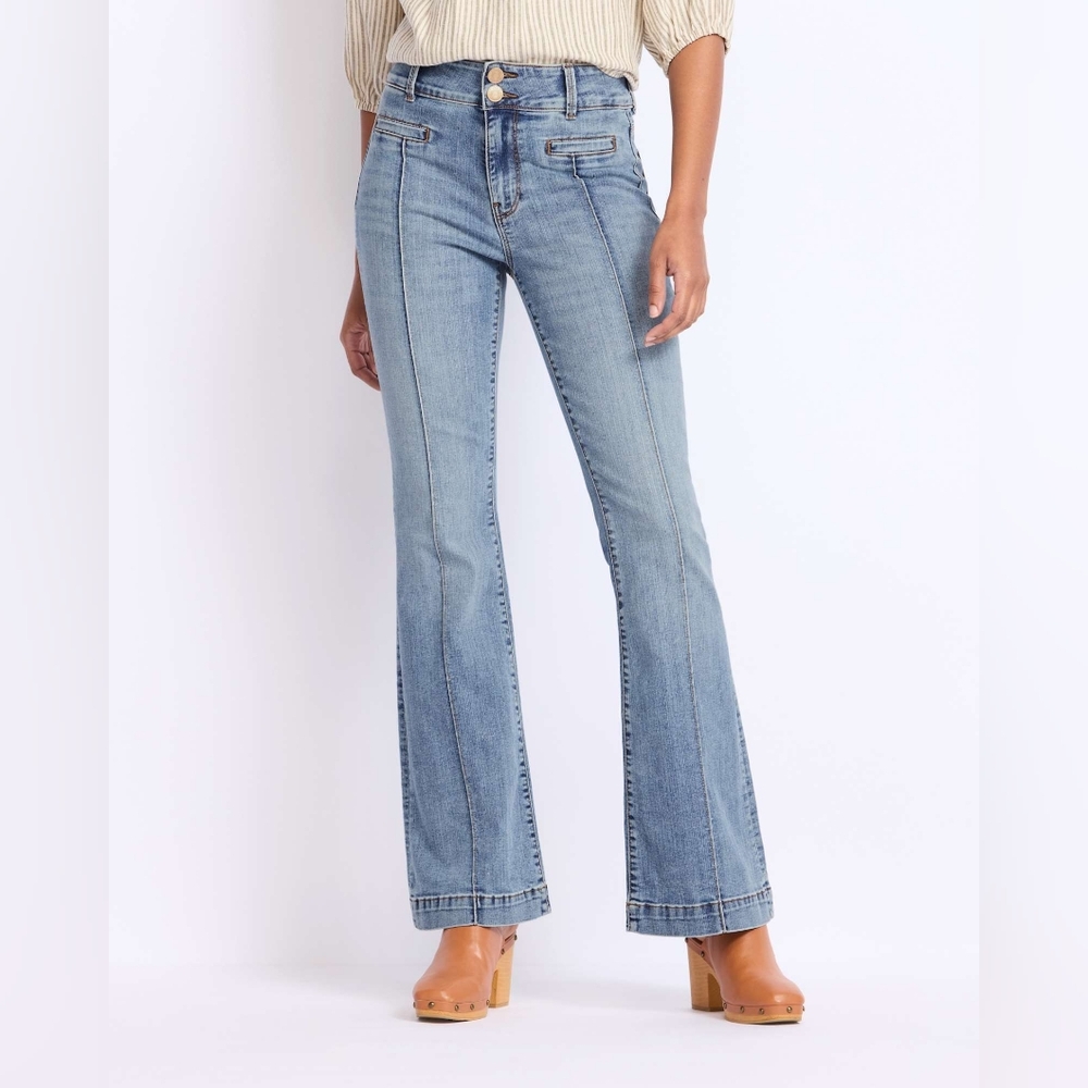 Kut from the Kloth Ana High Rise Flare Flare Jeans, Size 16W